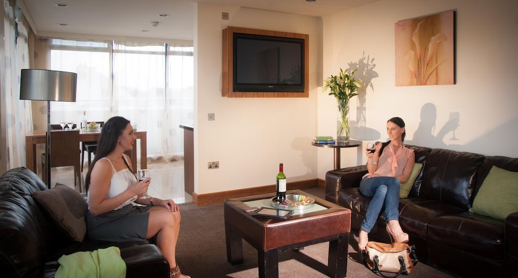 Treacys Hotel & Leisure Centre واتيرفورد المظهر الخارجي الصورة